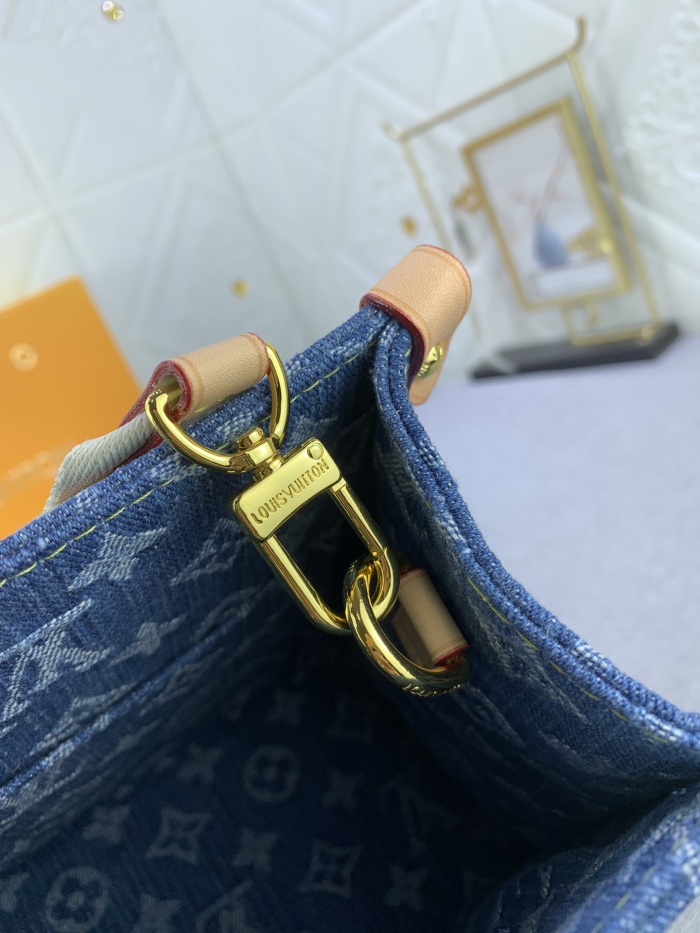 Louis Vuitton M46373 OnTheGo Monogram Reverse Giant Denim Cowboy  Shoulder Bags Size 25*19*11.5cm
