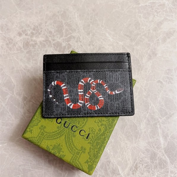 Gucci GG Kingsnake print GG Supreme card case Size 10*7cm Style: 451277