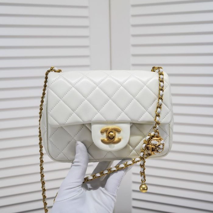 Chanel Chain Shoulder Bags Handbags Size 18*13*7cm 3-Color