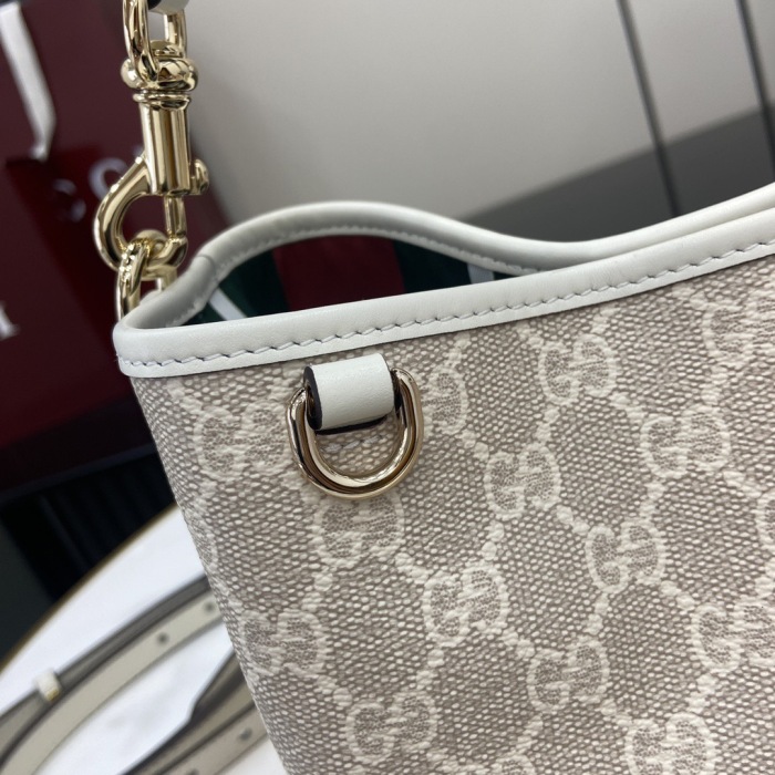 Gucci GG Emblem Women Shoulder Bags Size 20*18*11cm