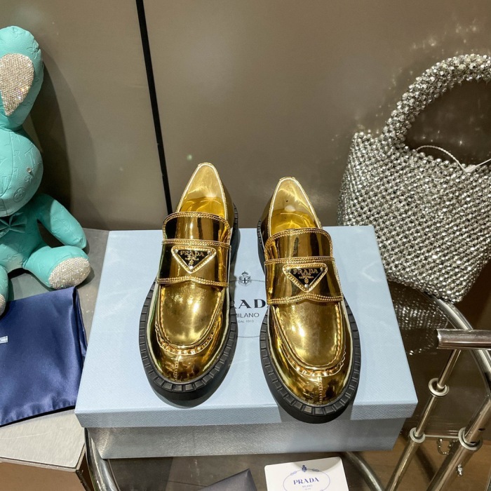 Prada Metallic Leather Loafers Sneaker Size 35-40   3-Color