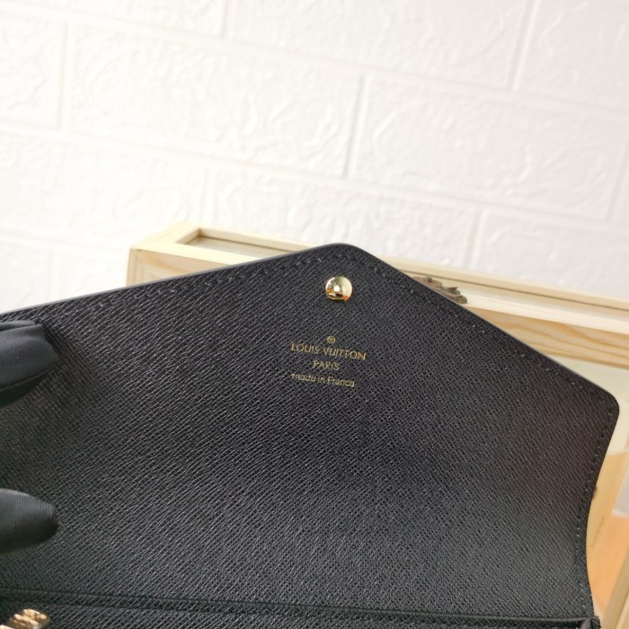 Louis Vuitton Wallet 19*10*2 cm