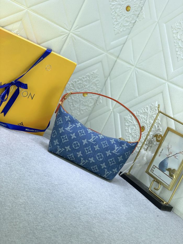 Louis Vuitton M82949 Hills Pochette Monogram Denim Denim Cowboy  Shoulder Bags Size 20.5*6*16cm