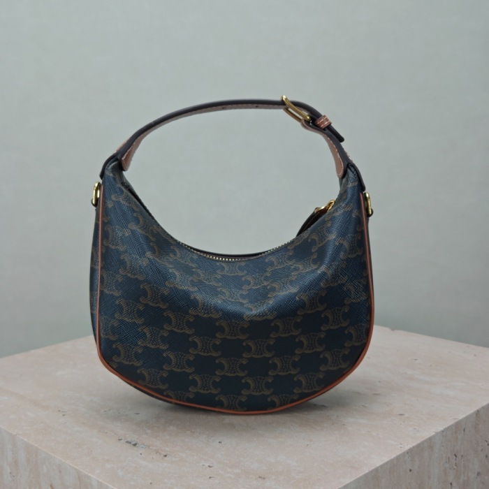 Celine 25ss Lulu Shoulder Bags Size 24*21*5cm