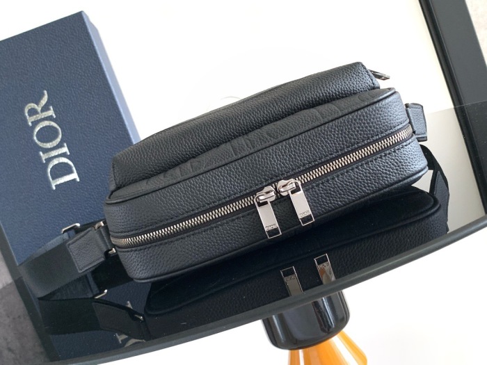 Dior Rider 2.0 Men Shoulder Bags Size 23*17*7.5cm