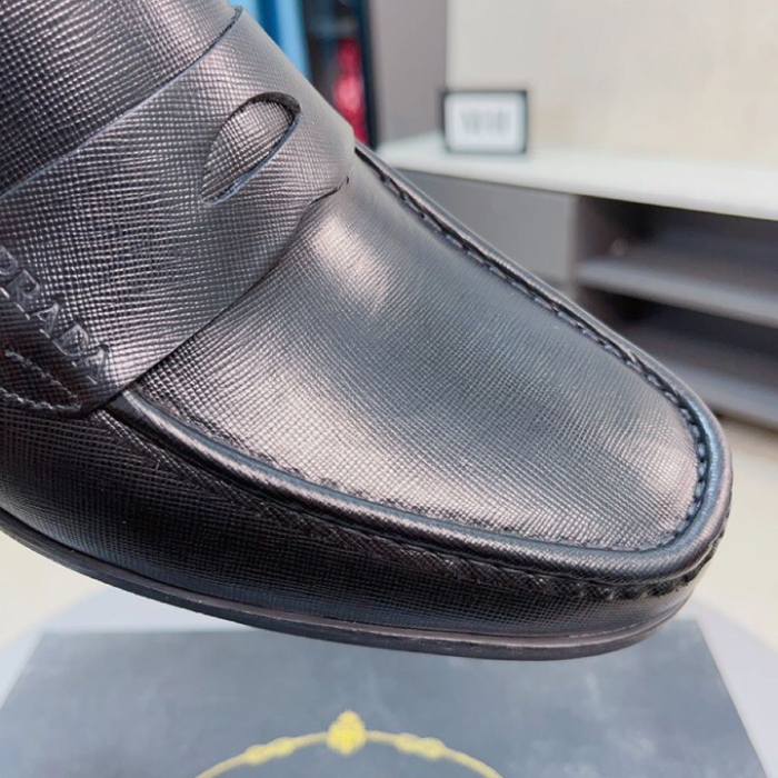 Prada Saffiano Leather Loafers Size 39-45   2-Color