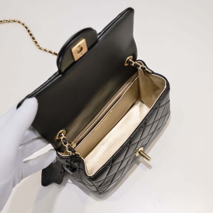 Chanel Chain Shoulder Bags Handbags Size 18*13*7cm 3-Color