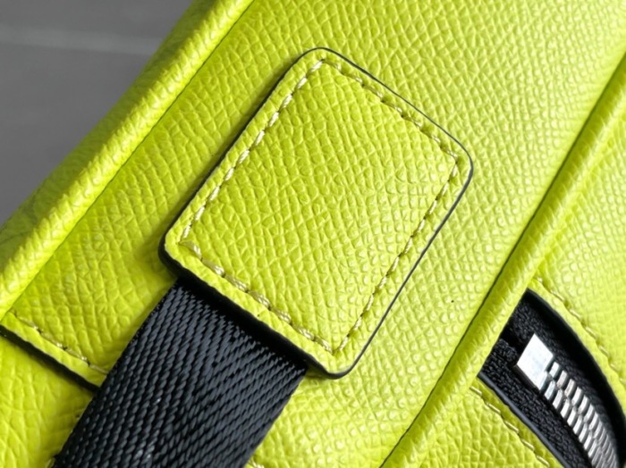 Louis Vuitton M30233 Outdoor Messenger Men Bags Size 29.5*20*10.5cm