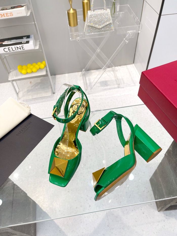 Valentino One Stud Calfskin Pumps Size 35-41 8-Color