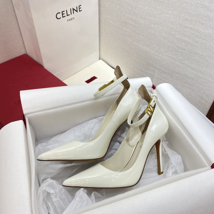 Valentino Garavani Tan-Go Patent Leather Pumps Size 35-41 3-Color