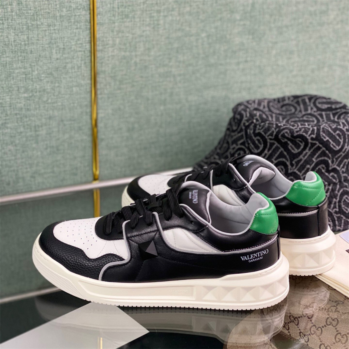Valentino One Stud Low-Top Sneaker Size 36-45   10-Color