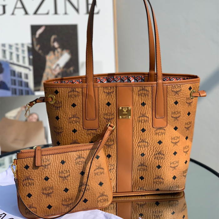 MCM Reversible Liz Shopper in Visetos Bags 37*31*25cm