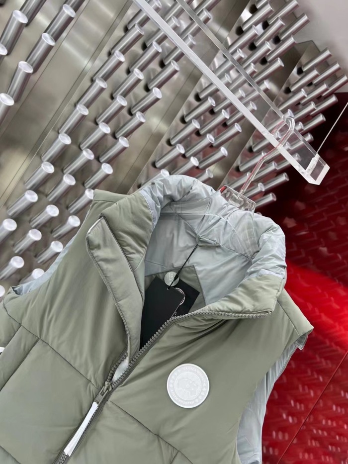 Canada Goose Winter Vest Size XS-XL