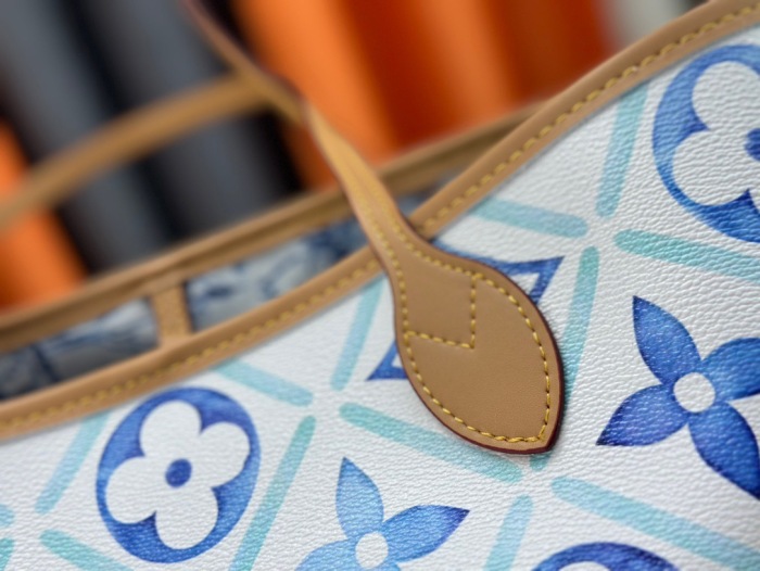 Louis Vuitton M11263 Neverfull MM Shopping Bags Size 31*28*14cm