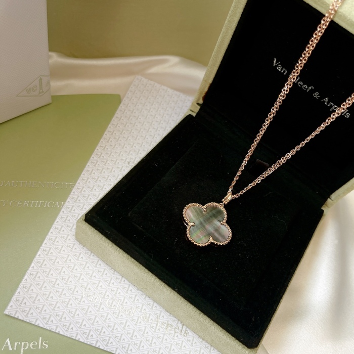 Van Cleef & Arpels Necklace
