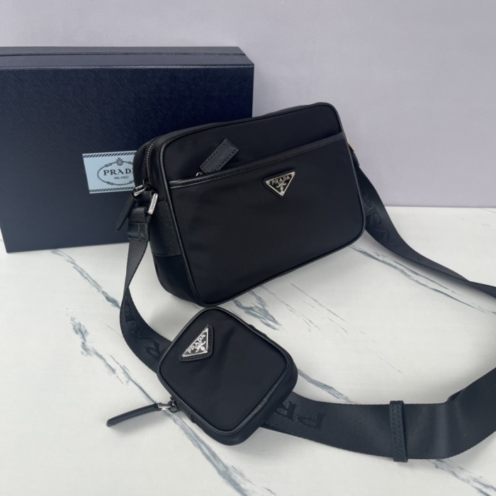 Prada Herren Bags