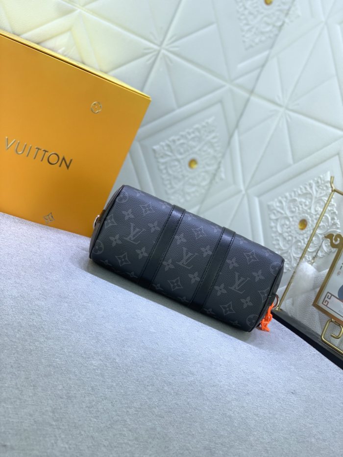 Louis Vuitton Monogram Eclipse Reverse Keepall 25 Travel Bags Size 25*15*11cm