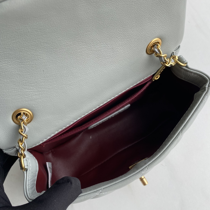 Chanel Chain Shoulder Bags Size 18cm 4-Color