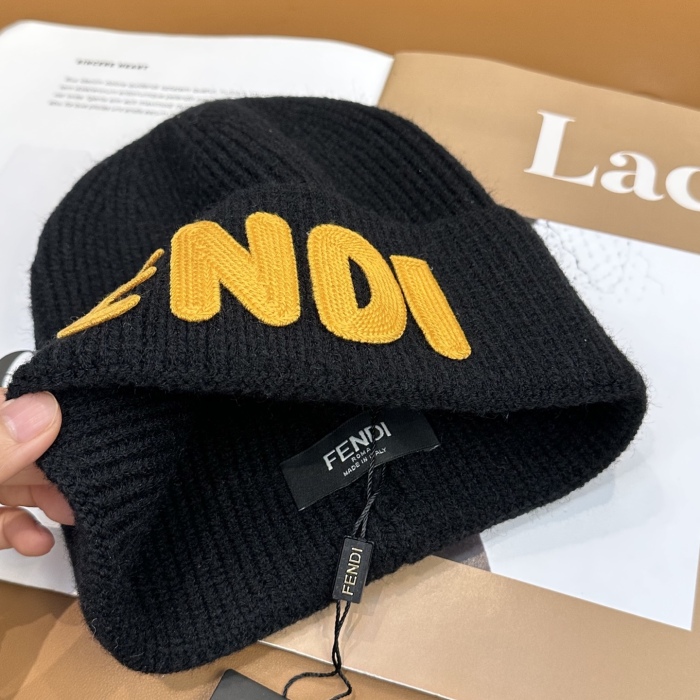Fendi Knitted Hat