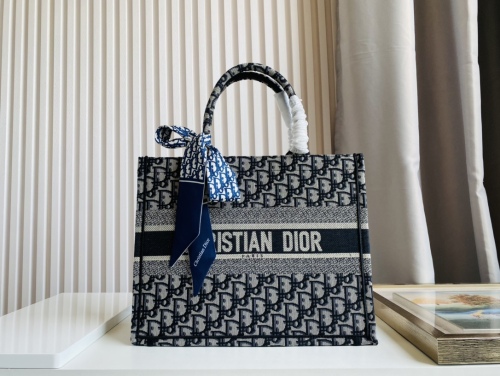 Dior Tote Women Handbags Bags 2-Size