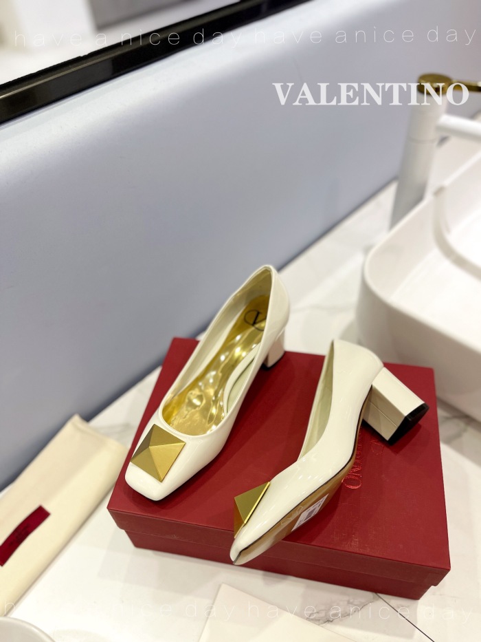 Valentino One Stud Patent Leather Pumps Size 35-41 4-Color