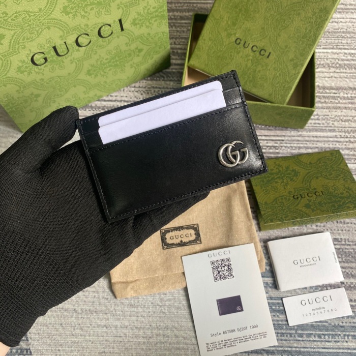 Gucci GG Marmont card case Size 11*7cm Style: 657588