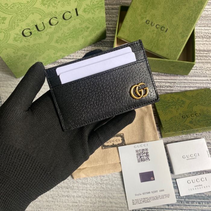 Gucci GG Marmont card case Size 11*7cm Style: 657588