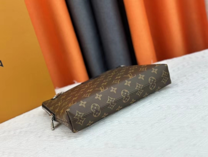 Louis Vuitton New Pouch Damier Graphite  Clutch Bags Size 21*27*5cm