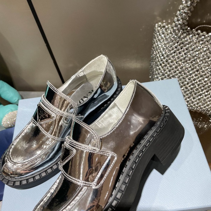 Prada Metallic Leather Loafers Sneaker Size 35-40   3-Color
