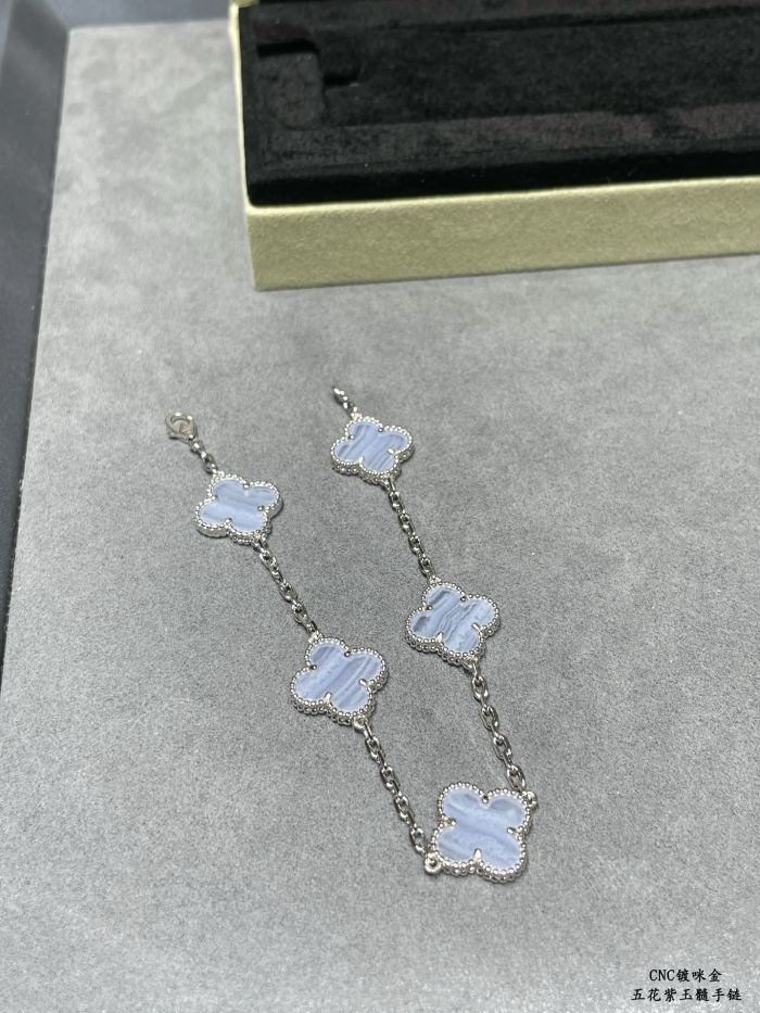 Van Cleef & Arpels Bracelet