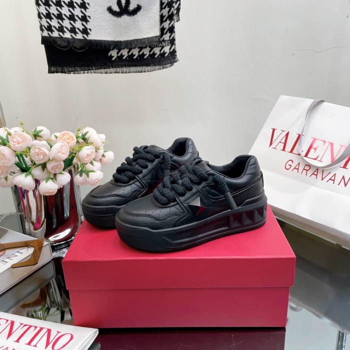 Valentino One Stud XL Sneaker Size 36-45   5-Color