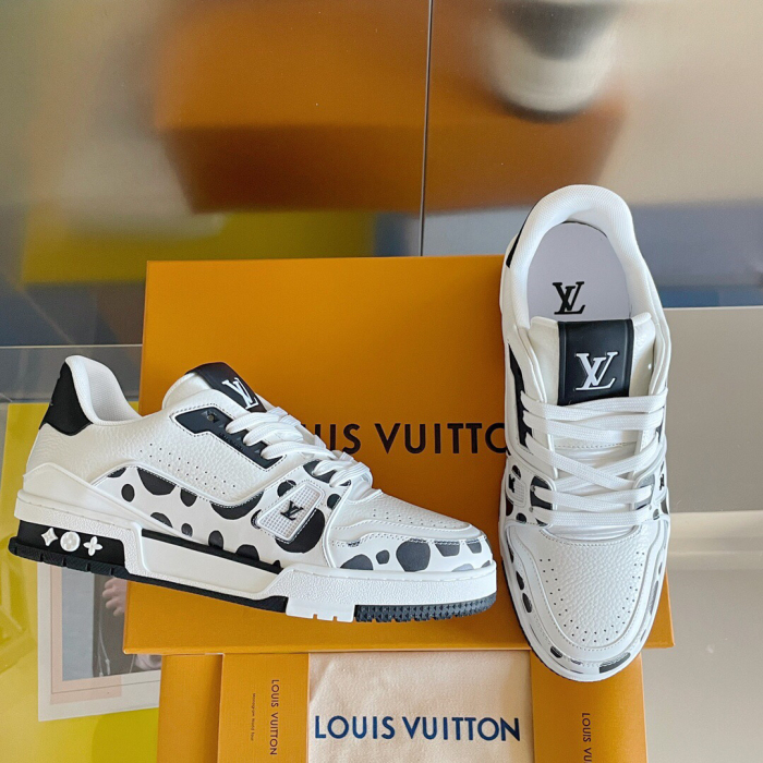 Louis Vuitton x YK LV Trainer Sneaker for Men Size 39-45   3-Color