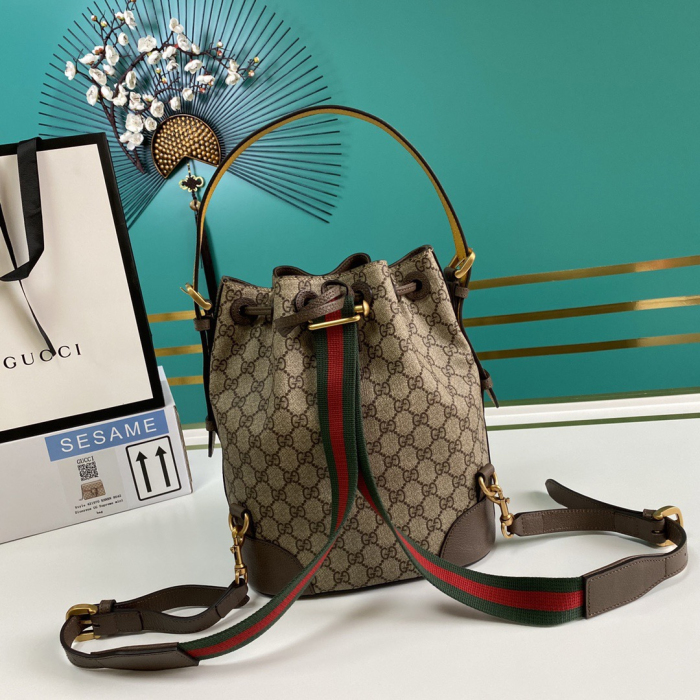 Gucci Neo Vintage GG Supreme Backpack Size 23*27*15cm