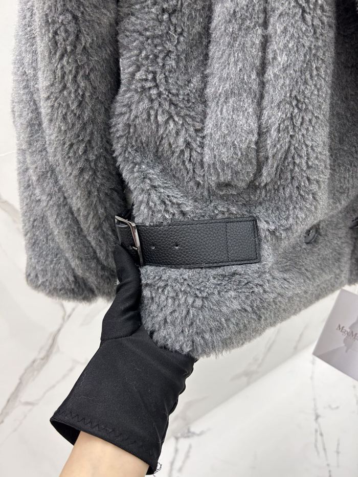 Max Mara Teddy fur Short coat Size XS-M