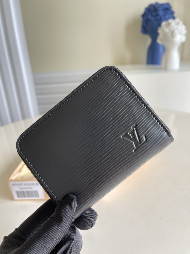 Louis Vuitton Wallet 11*8.5*2 cm