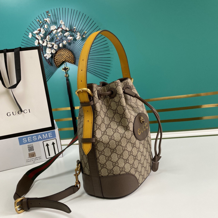 Gucci Neo Vintage GG Supreme Backpack Size 23*27*15cm