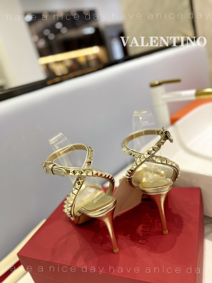 Valentino Rockstud Goatskin Pumps Size 35-41 4-Color