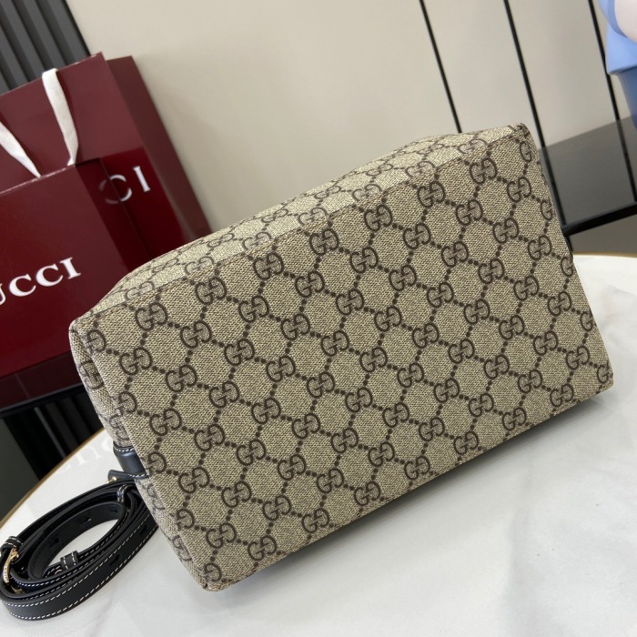 Gucci GG Emblem Women Shoulder Bags Size 25*25*15.5cm