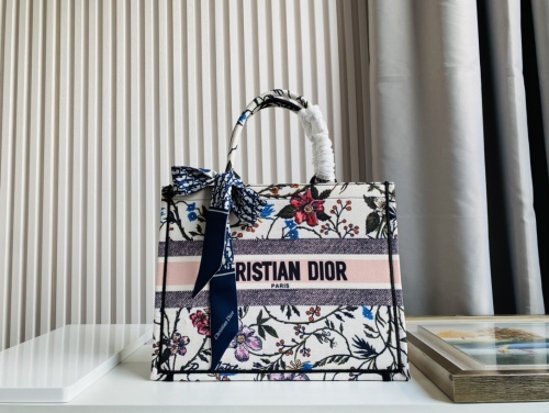 Dior Tote Women Handbags Bags 2-Size