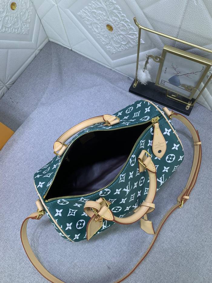 Louis Vuitton Speedy P9 Bandoulière 30 Monogram Leather Travel Bags Size 30*21*7cm