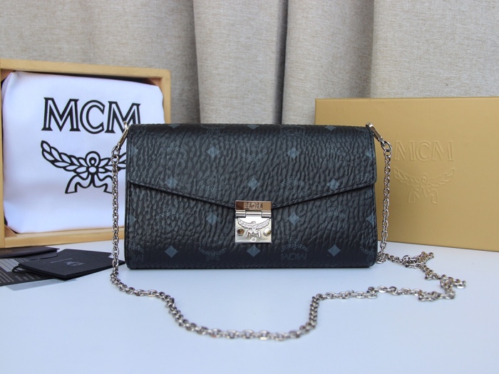MCM Women Shoulder Bags 23.5*14*5cm