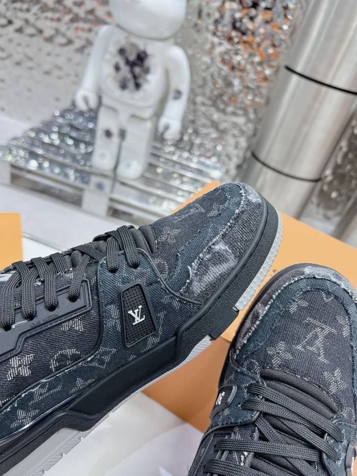 Louis Vuitton Trainer Sneaker size 36-46