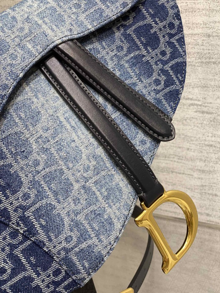 Dior Saddle Bag mit Trageriemen Women Size 25.5*20*6.5cm