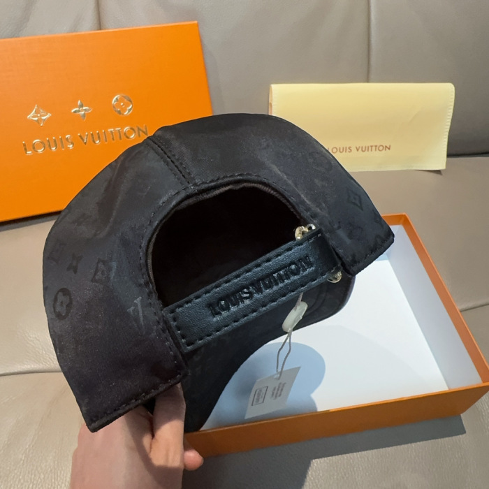 Louis Vuitton Baseball Cap 2-Color