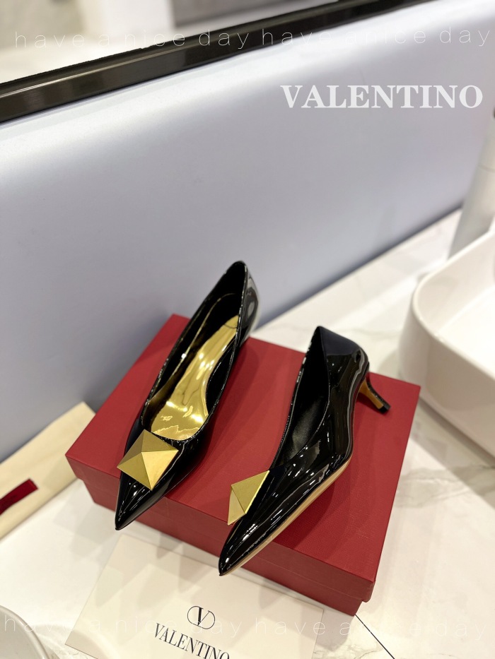 Valentino One Stud Patent Leather Pumps Size 35-41 4-Color