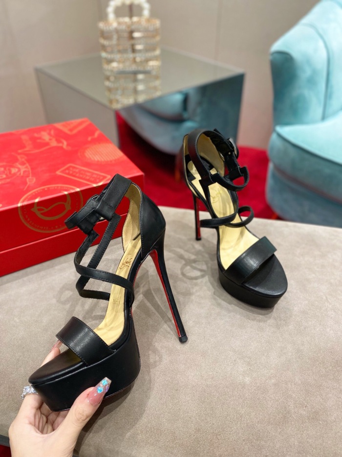 Christian Louboutin Choca Pumps Size 35-41 2-Color
