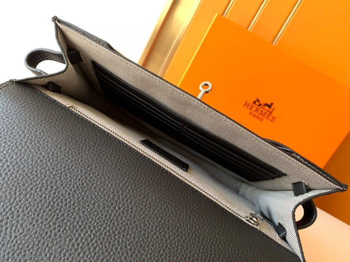 Hermes Clutch Size 25.5*20*4cm