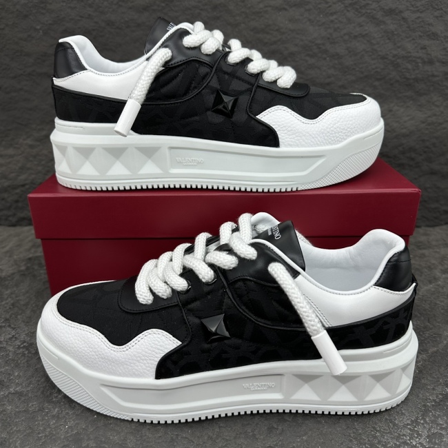 Valentino One Stud XLSneaker Size 36-46