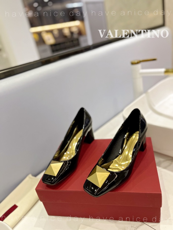 Valentino One Stud Patent Leather Pumps Size 35-41 4-Color