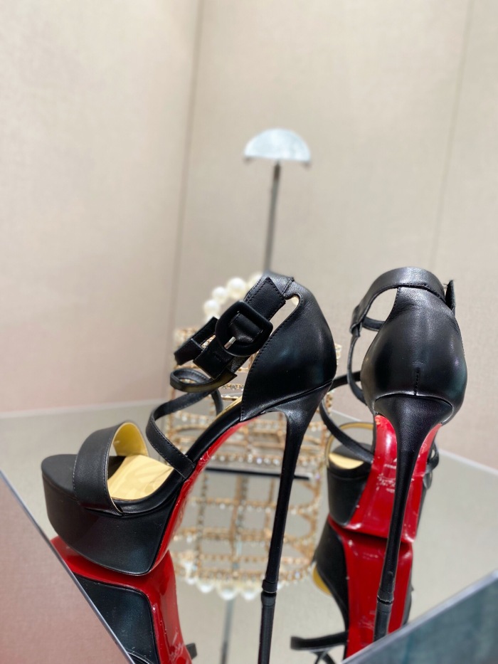 Christian Louboutin Choca Pumps Size 35-41 2-Color